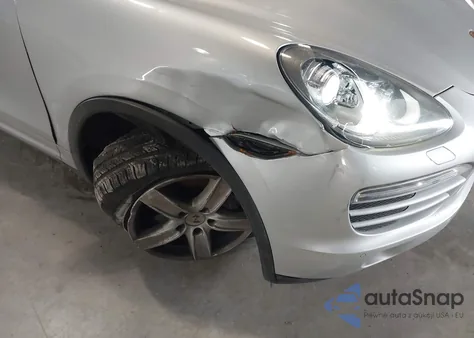 2012 Porsche Cayenne z USA, uszkodzony, nr VIN WP1AA2A23CLA09225